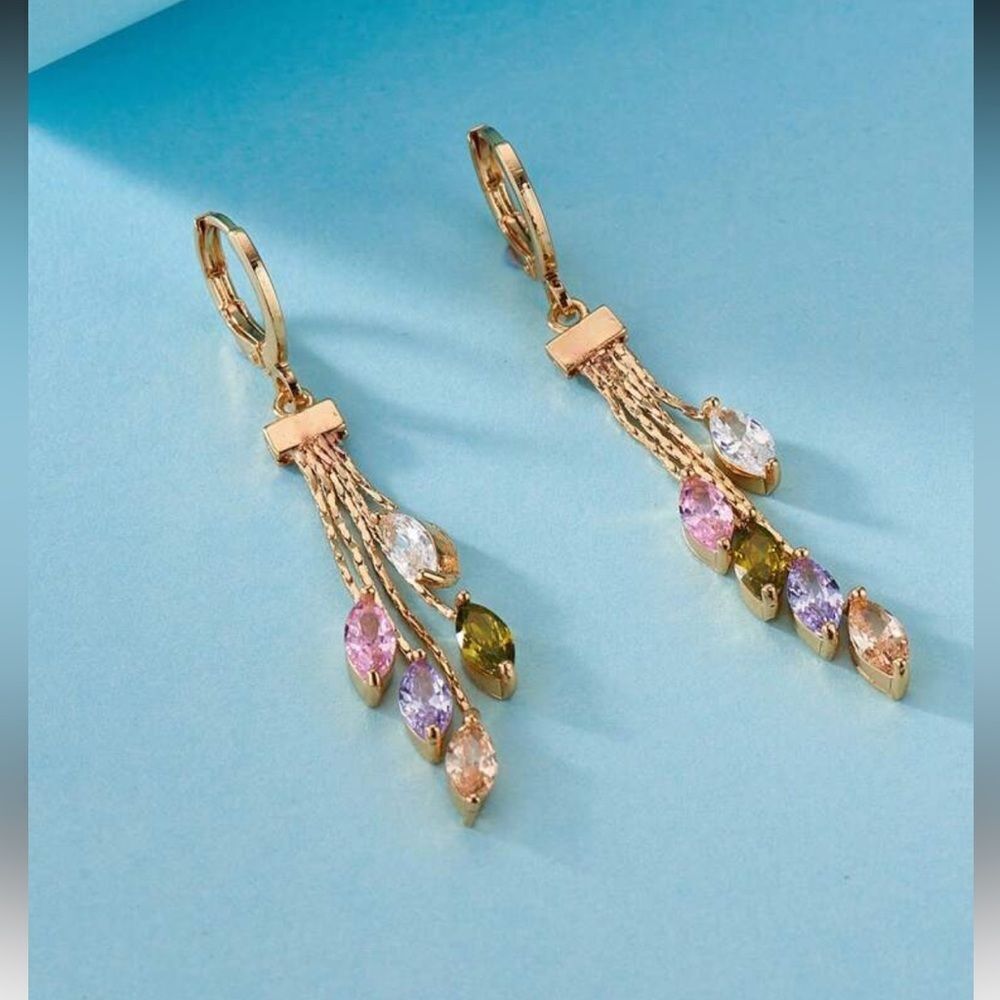 Leaf hoop Earrings Q21